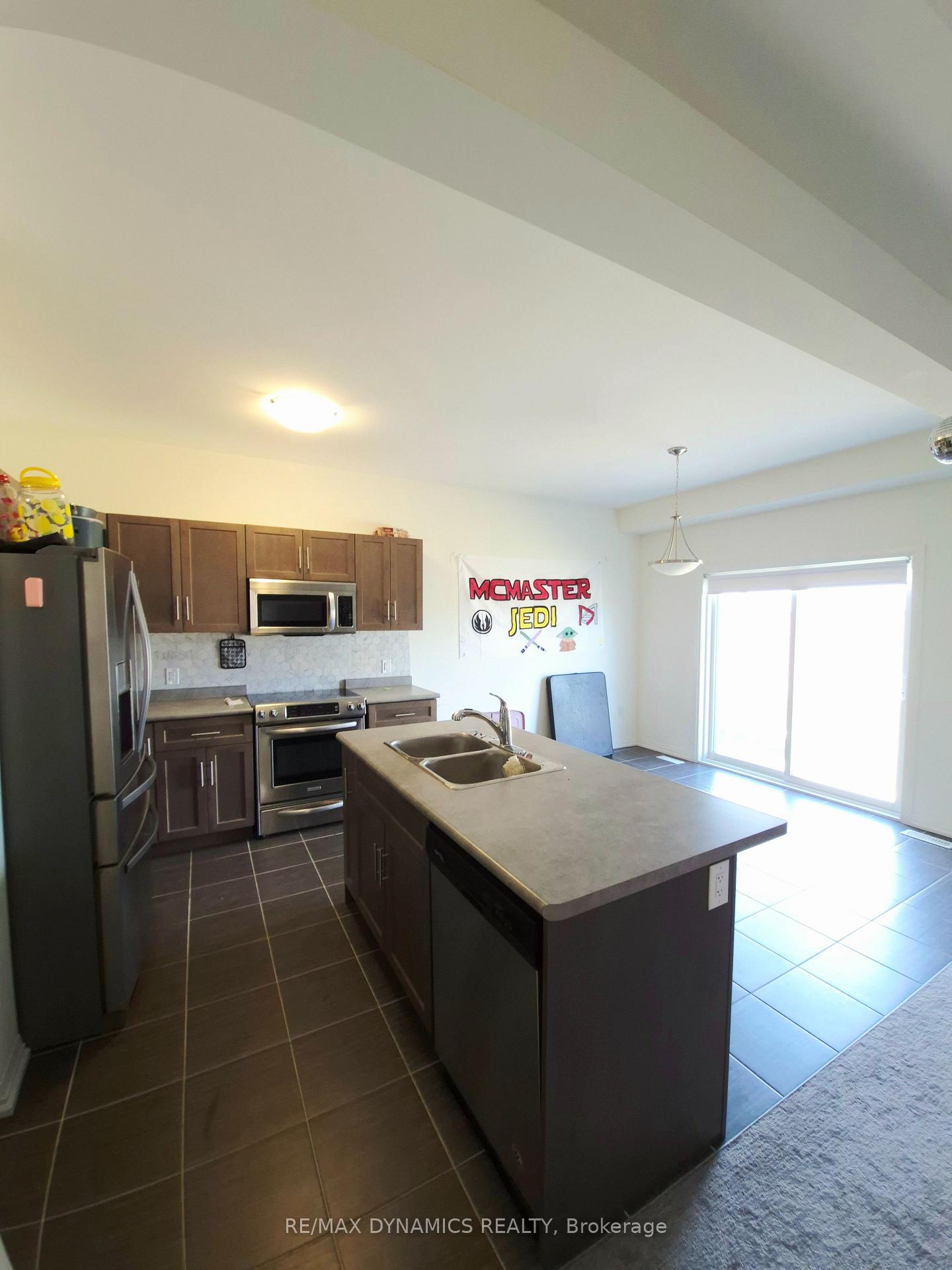 Photo 2 of 51 Bur Oak Drive, Thorold, Confederation Heights — HOMEH