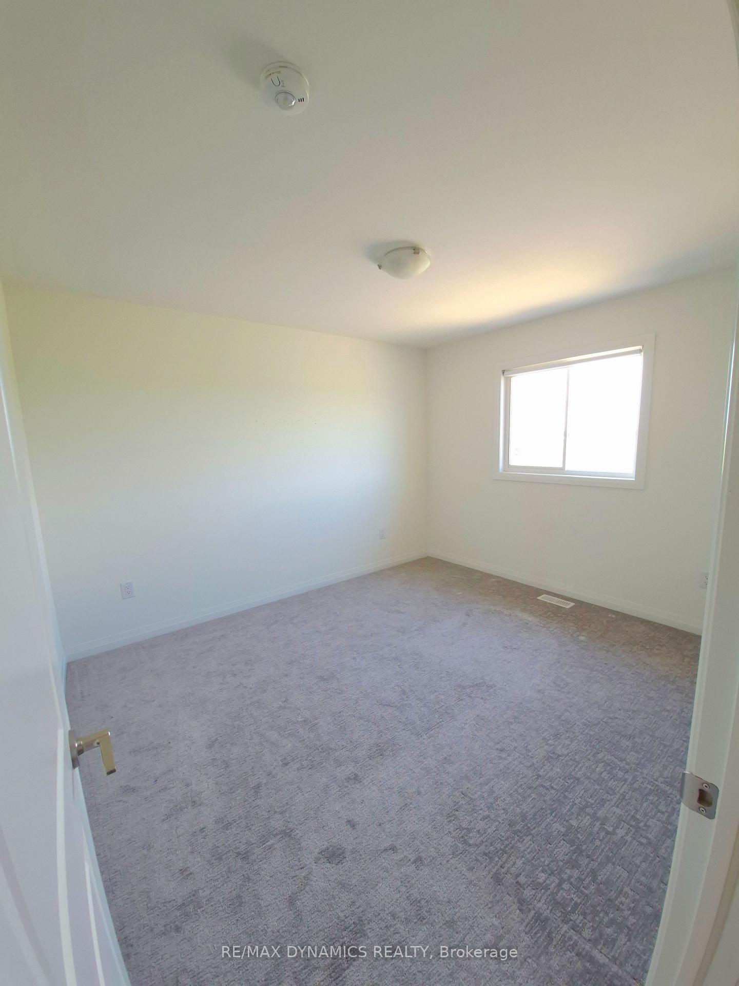 Photo 5 of 51 Bur Oak Drive, Thorold, Confederation Heights — HOMEH
