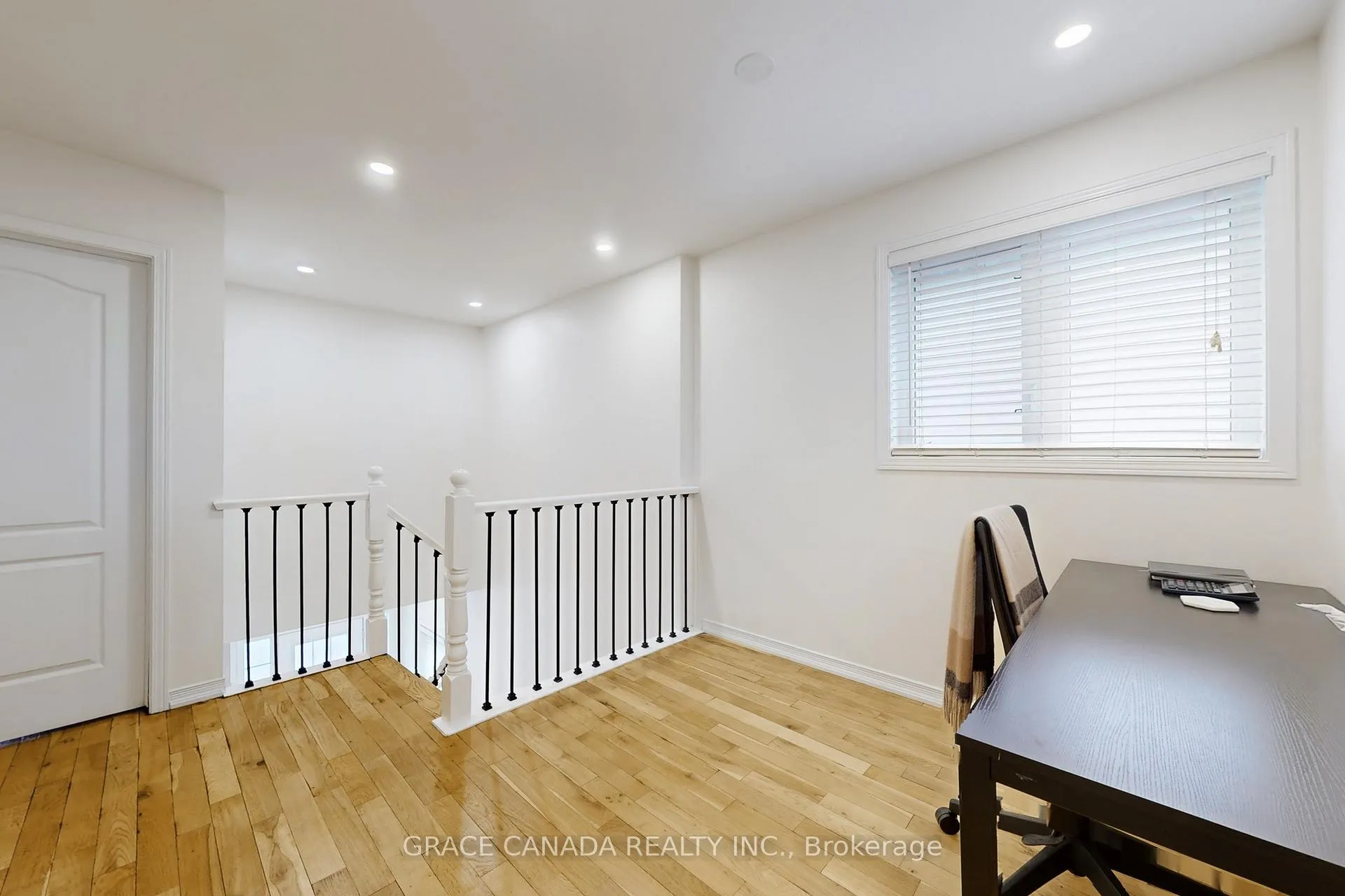Photo 26 of 43 Bankfield Crescent, Hamilton, Stoney Creek Mountain — HOMEH