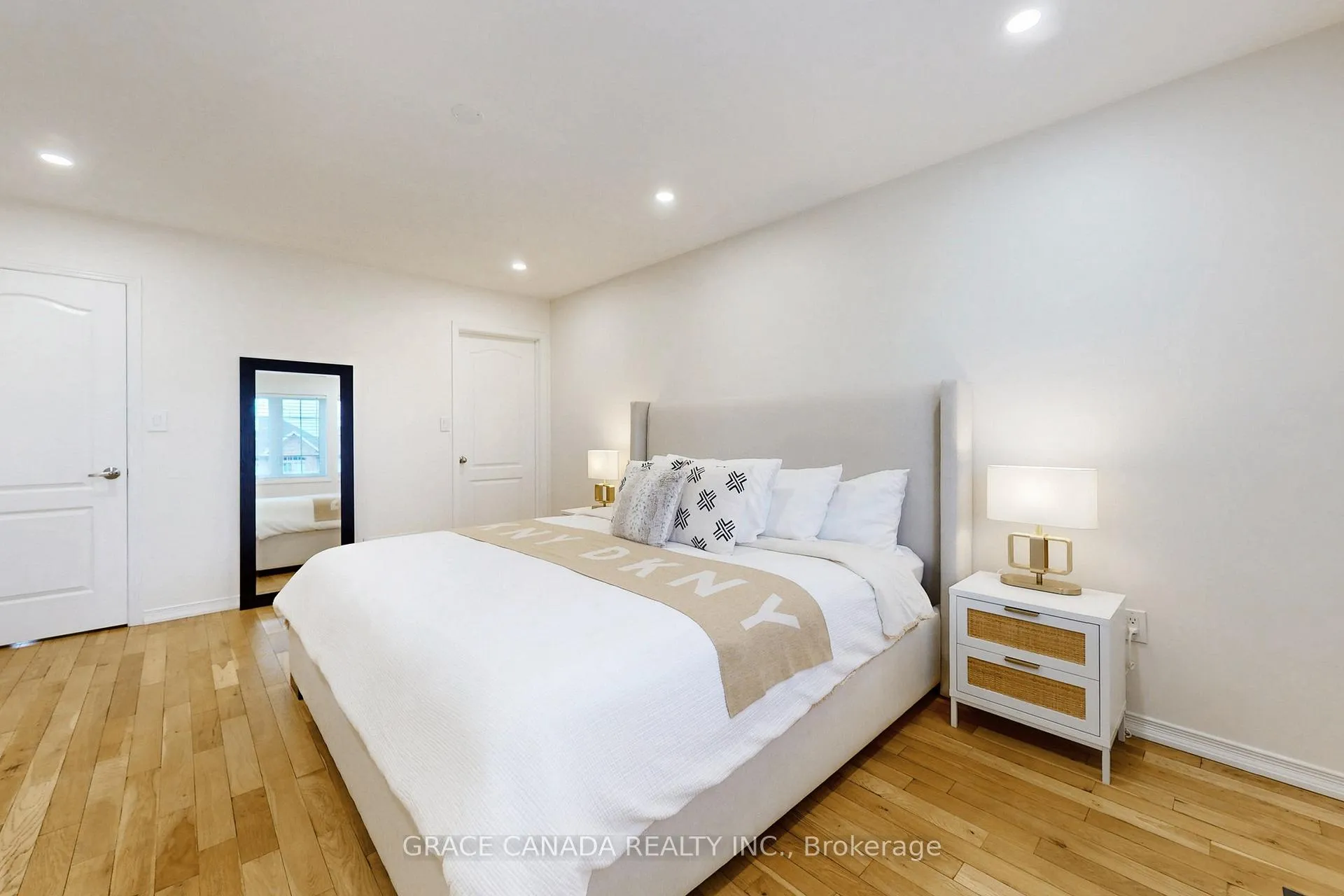Photo 30 of 43 Bankfield Crescent, Hamilton, Stoney Creek Mountain — HOMEH