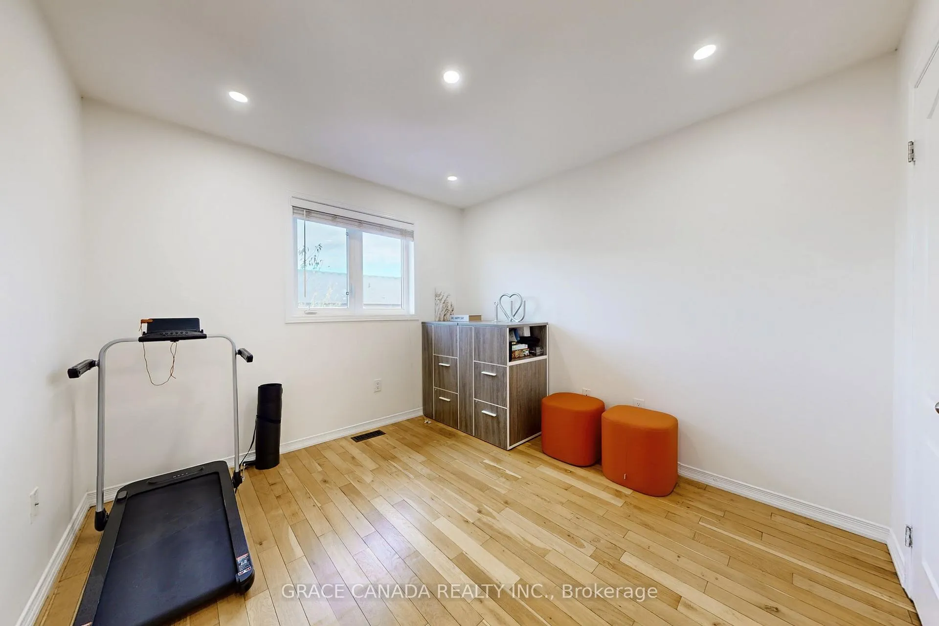 Photo 35 of 43 Bankfield Crescent, Hamilton, Stoney Creek Mountain — HOMEH