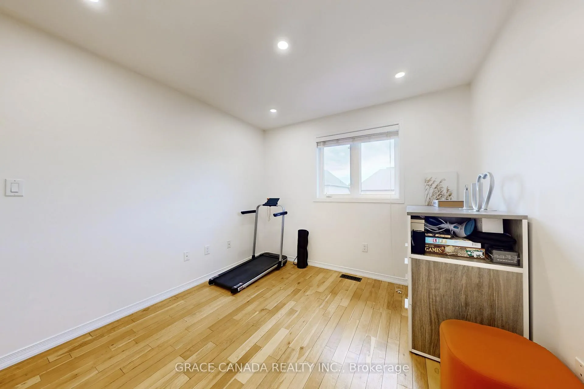 Photo 36 of 43 Bankfield Crescent, Hamilton, Stoney Creek Mountain — HOMEH