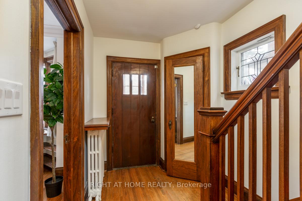 Photo 2 of 94 Roe Avenue, Toronto, Bedford Park-Nortown — HOMEH