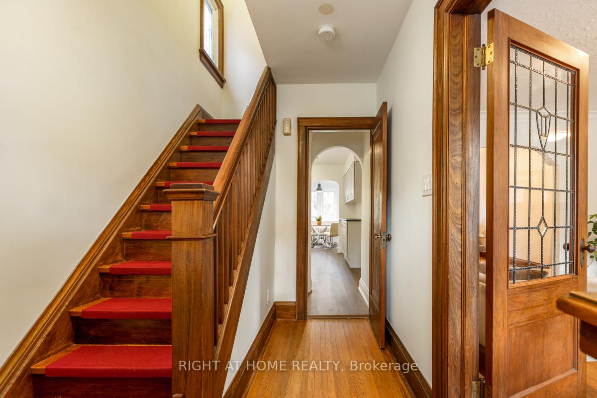 Photo 3 of 94 Roe Avenue, Toronto, Bedford Park-Nortown — HOMEH