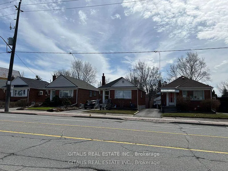 Photo 3 of 2941 St Clair Avenue E, Toronto, O'Connor-Parkview — HOMEH
