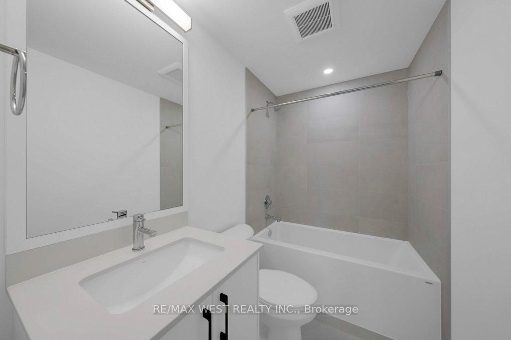 Photo 11 of Unit B, 502 Atlas Avenue, Toronto, Oakwood Village — HOMEH