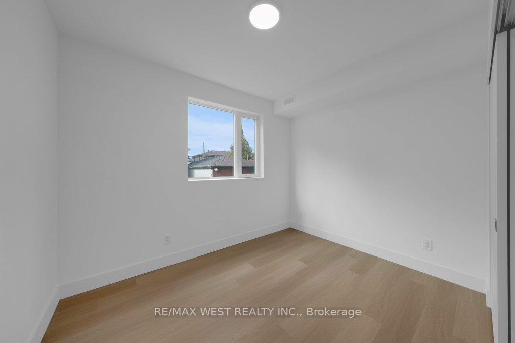 Photo 12 of Unit B, 502 Atlas Avenue, Toronto, Oakwood Village — HOMEH