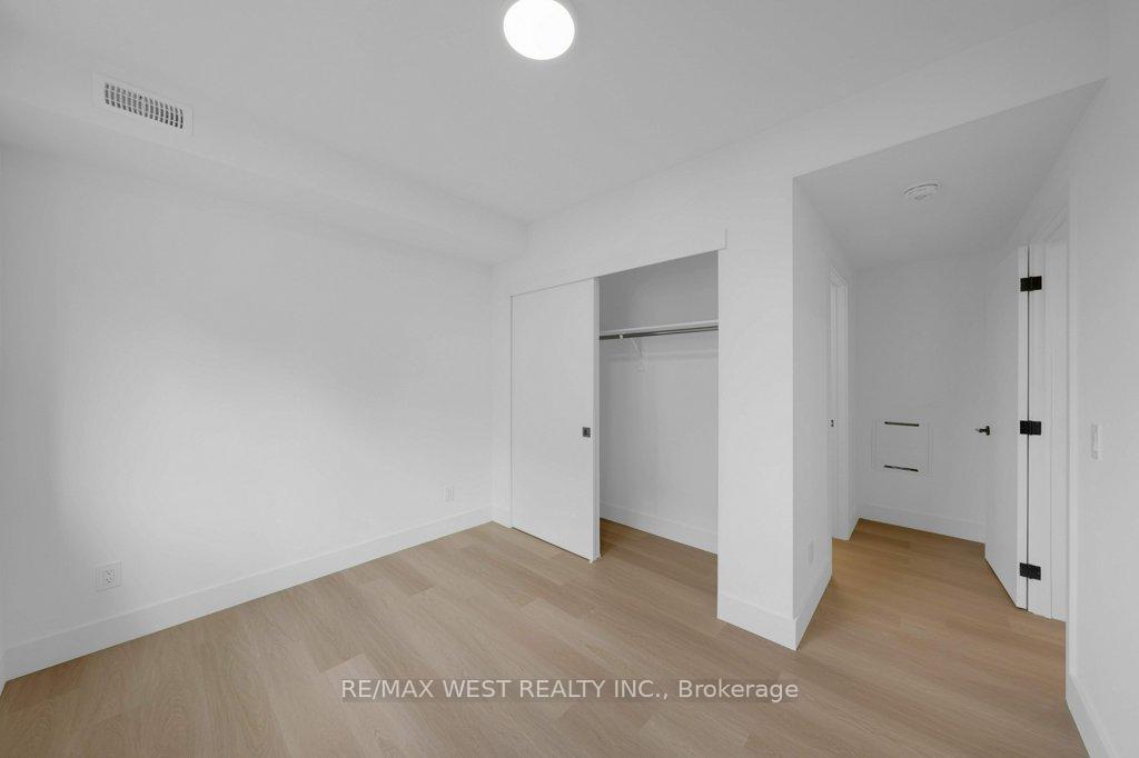 Photo 13 of Unit B, 502 Atlas Avenue, Toronto, Oakwood Village — HOMEH
