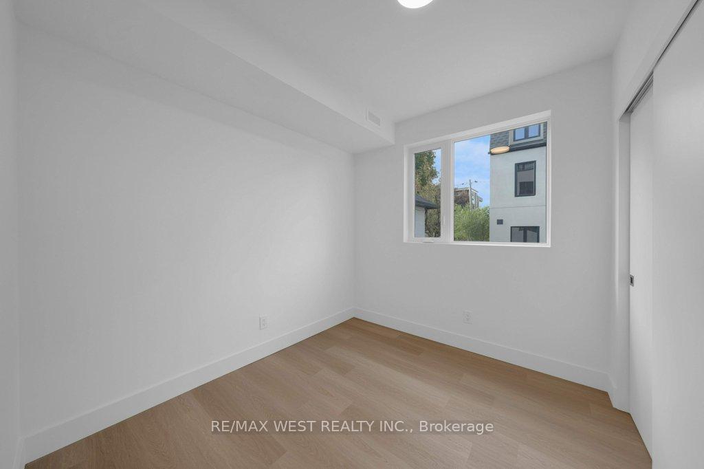 Photo 15 of Unit B, 502 Atlas Avenue, Toronto, Oakwood Village — HOMEH