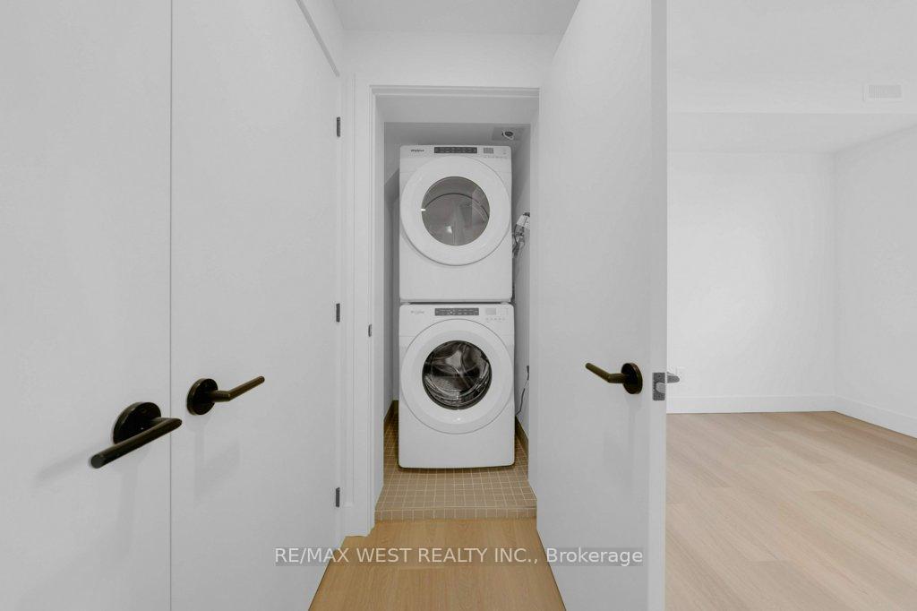 Photo 17 of Unit B, 502 Atlas Avenue, Toronto, Oakwood Village — HOMEH