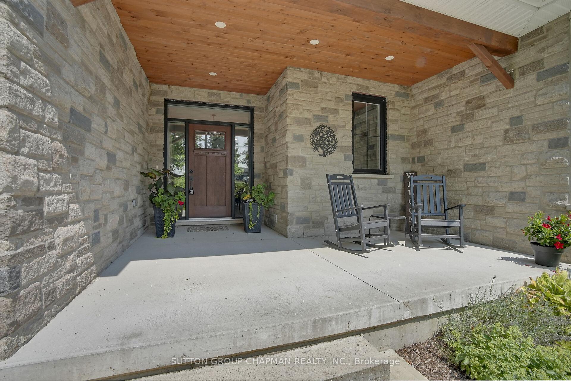 Photo 10 of 16554 Wyton Drive, Thames Centre, Rural Thames Centre — HOMEH