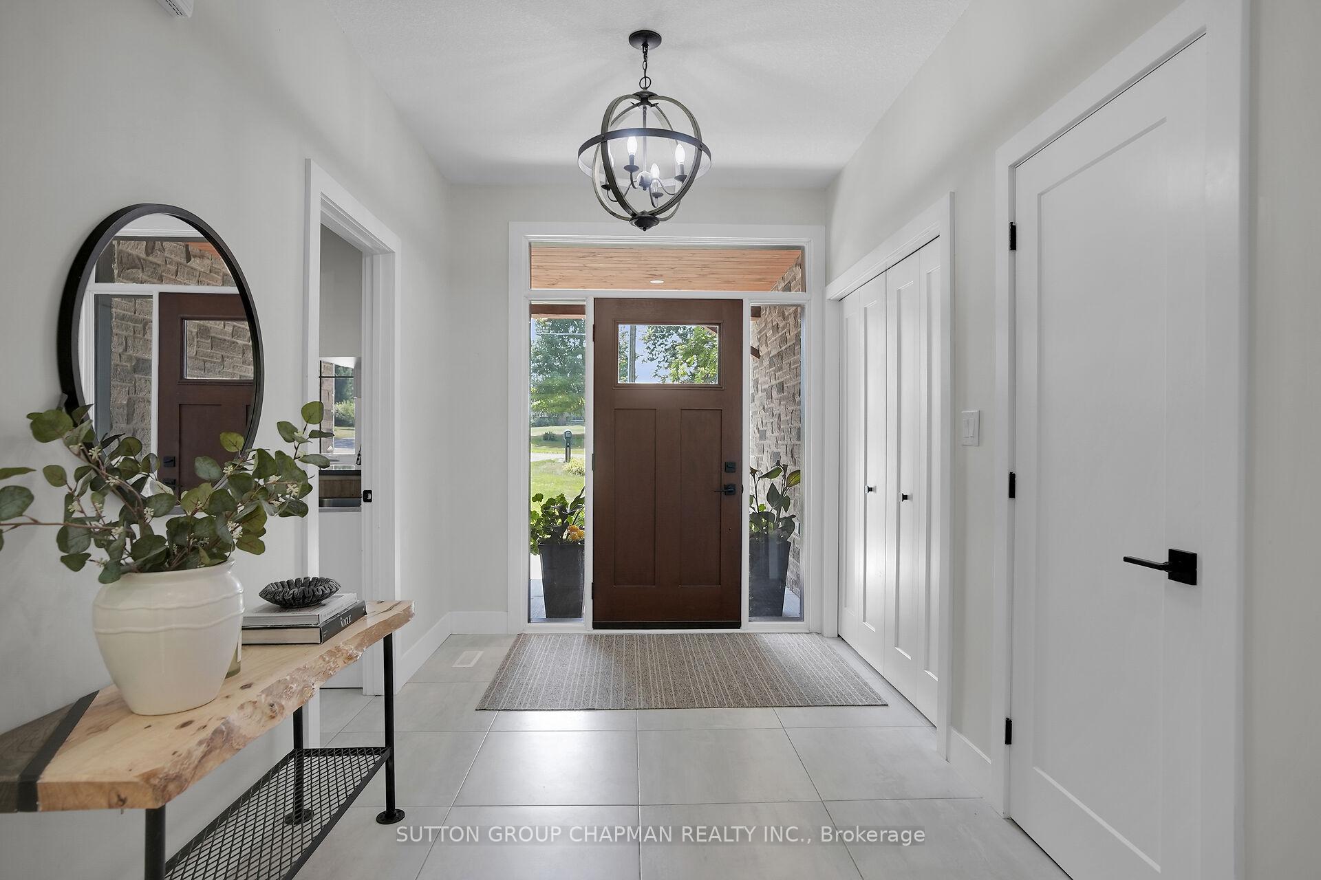 Photo 12 of 16554 Wyton Drive, Thames Centre, Rural Thames Centre — HOMEH