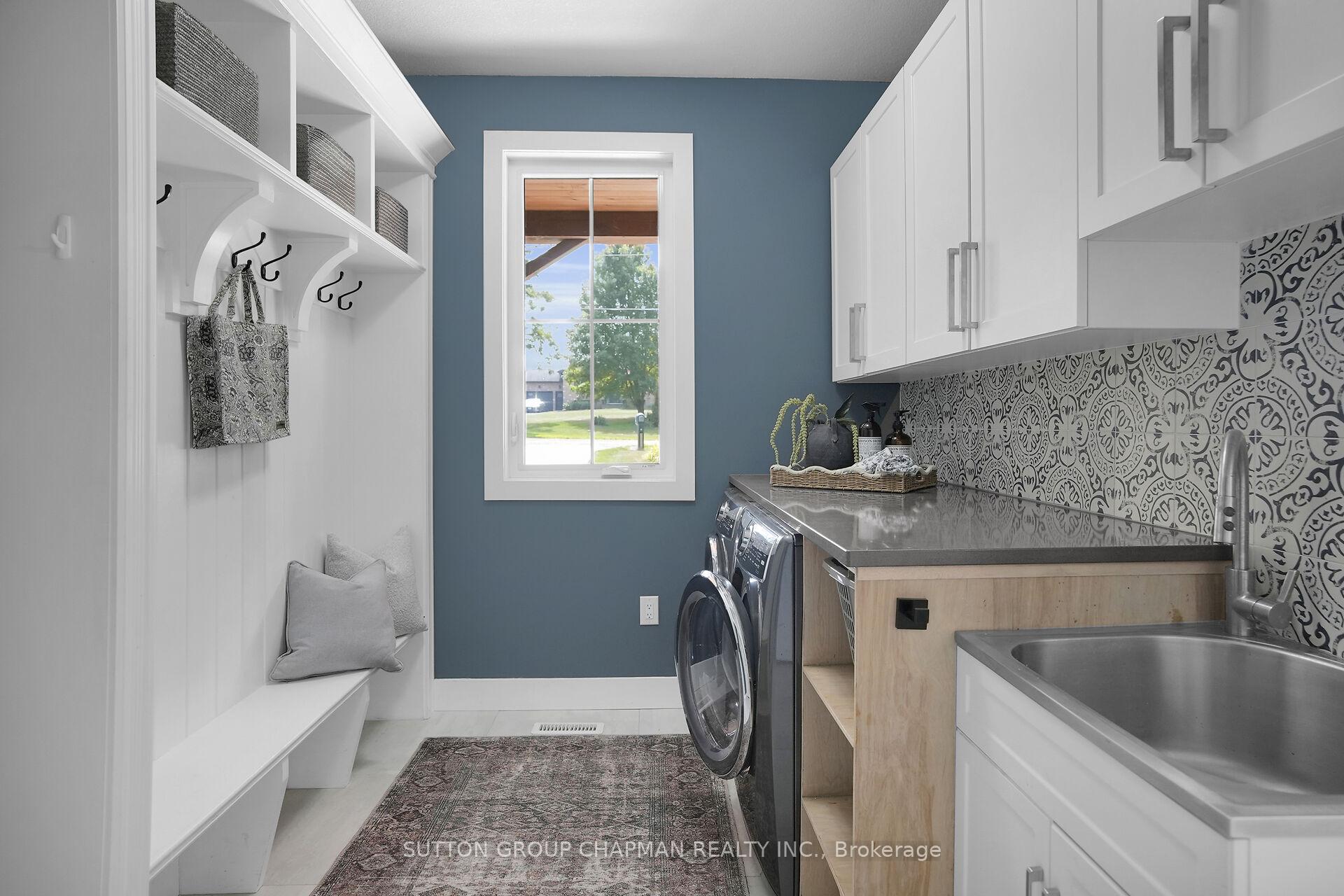 Photo 13 of 16554 Wyton Drive, Thames Centre, Rural Thames Centre — HOMEH
