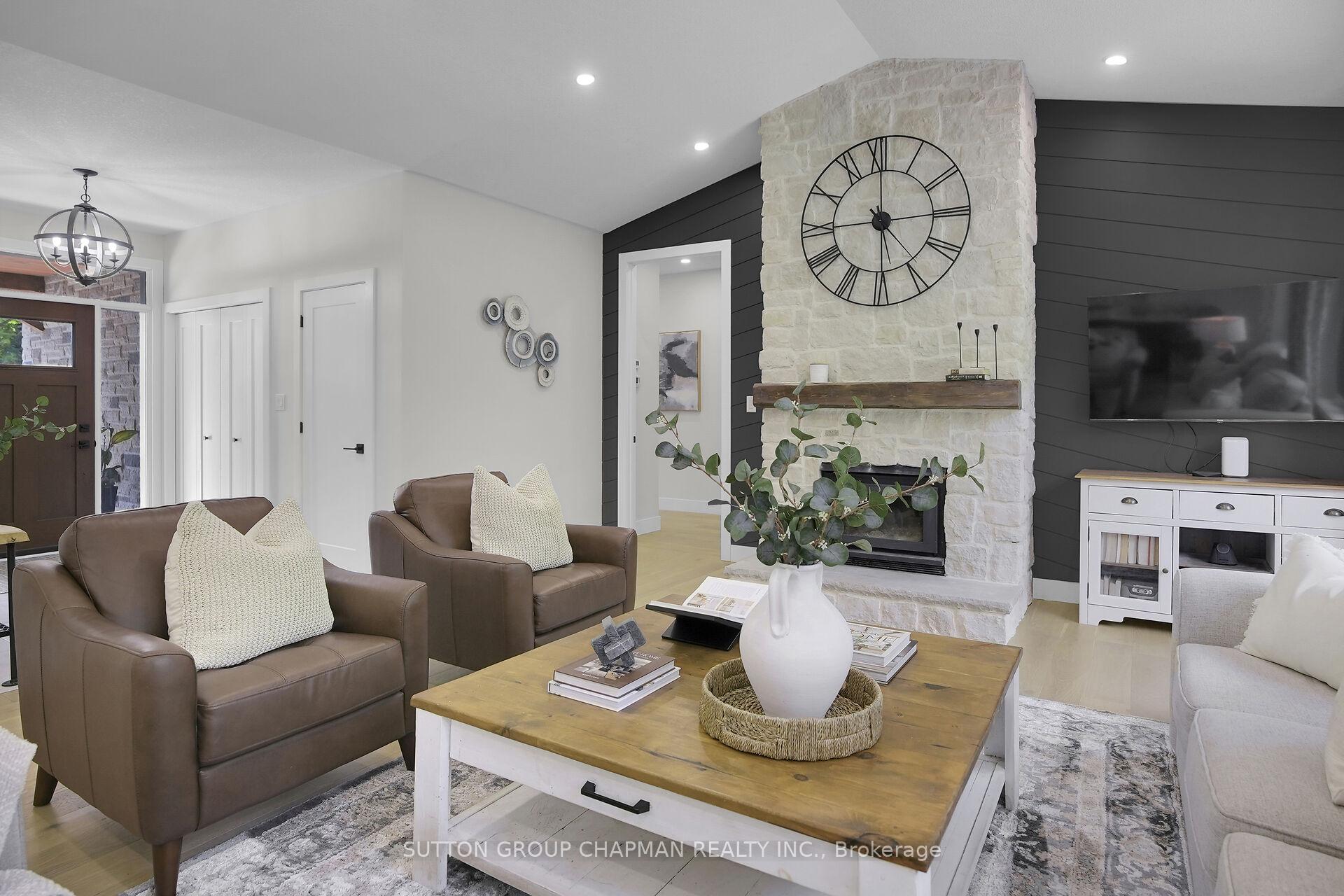 Photo 17 of 16554 Wyton Drive, Thames Centre, Rural Thames Centre — HOMEH