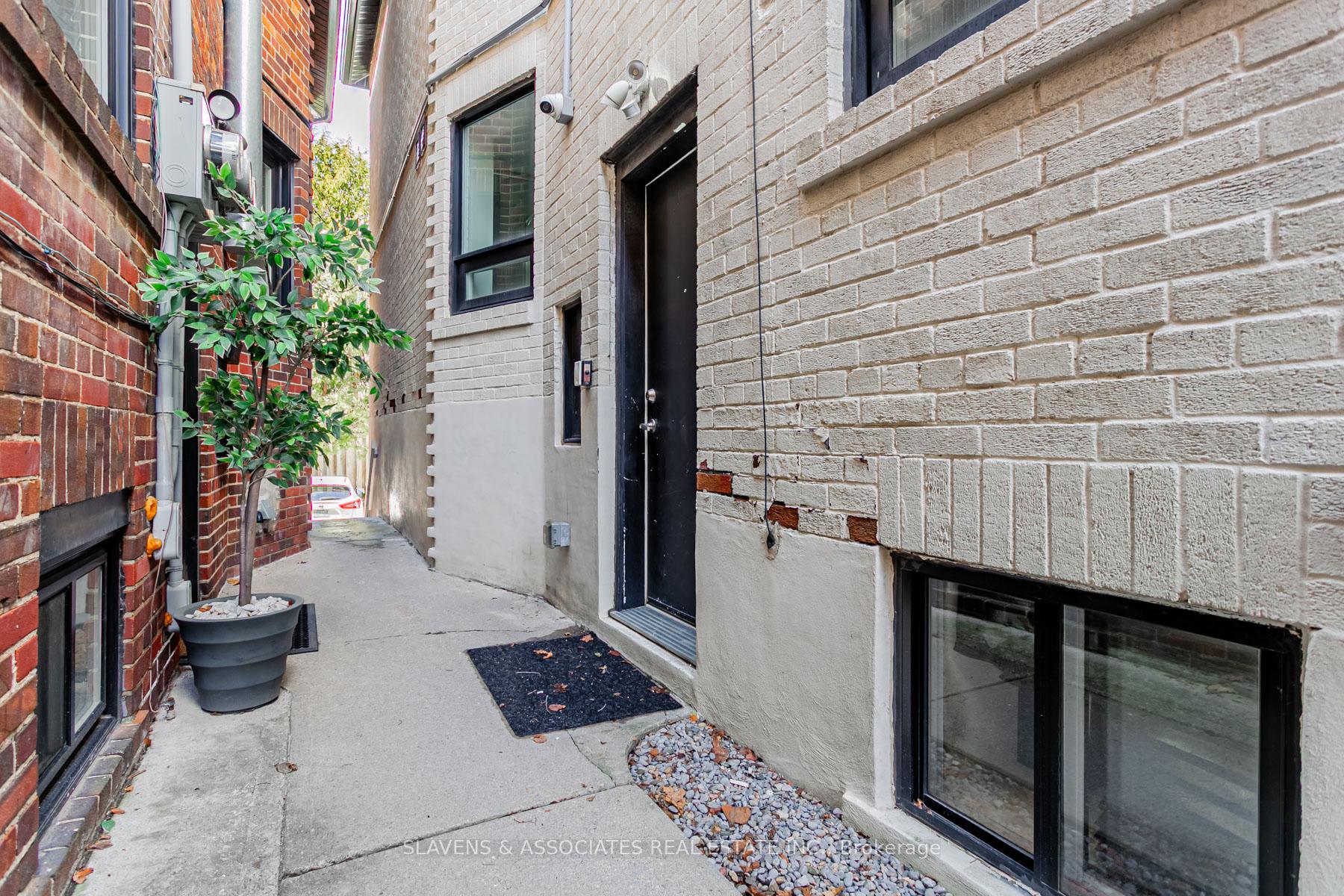 Photo 32 of 1088 Avenue Road, Toronto, Lawrence Park South — HOMEH