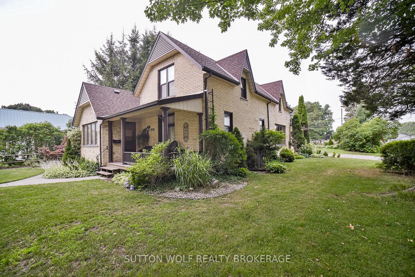 Photo 4 of 32 Arthur Street, Strathroy-Caradoc, NE — HOMEH