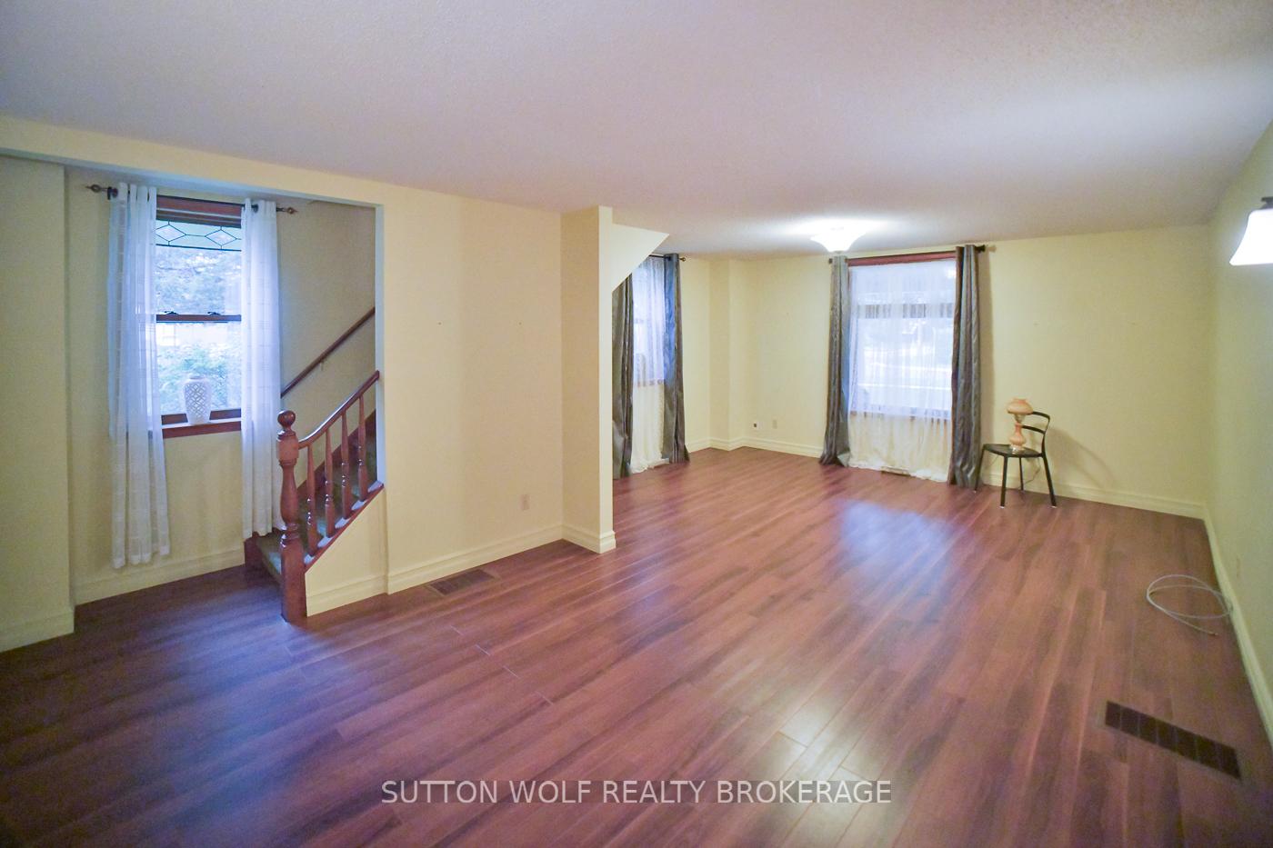 Photo 13 of 32 Arthur Street, Strathroy-Caradoc, NE — HOMEH