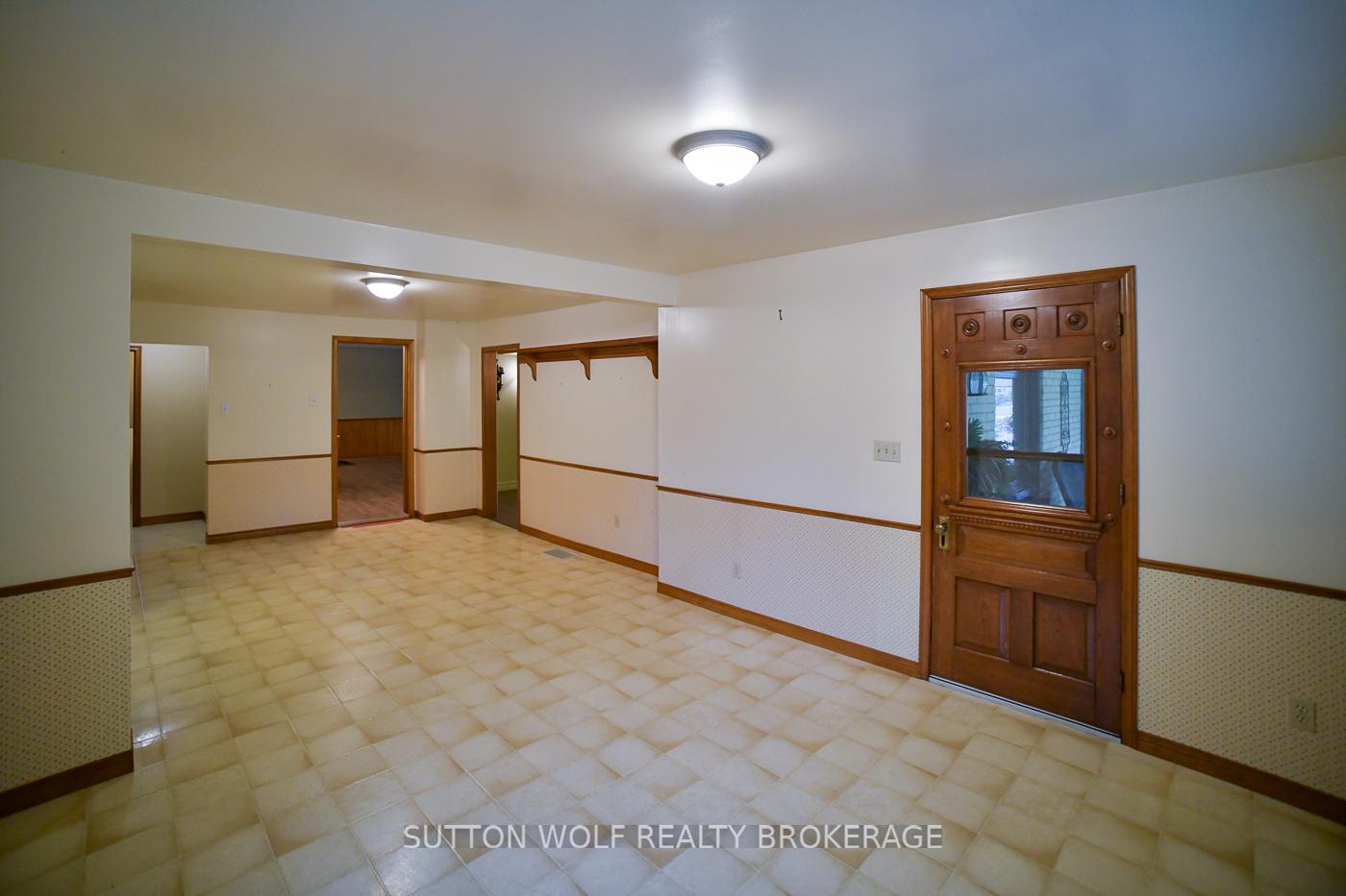 Photo 18 of 32 Arthur Street, Strathroy-Caradoc, NE — HOMEH