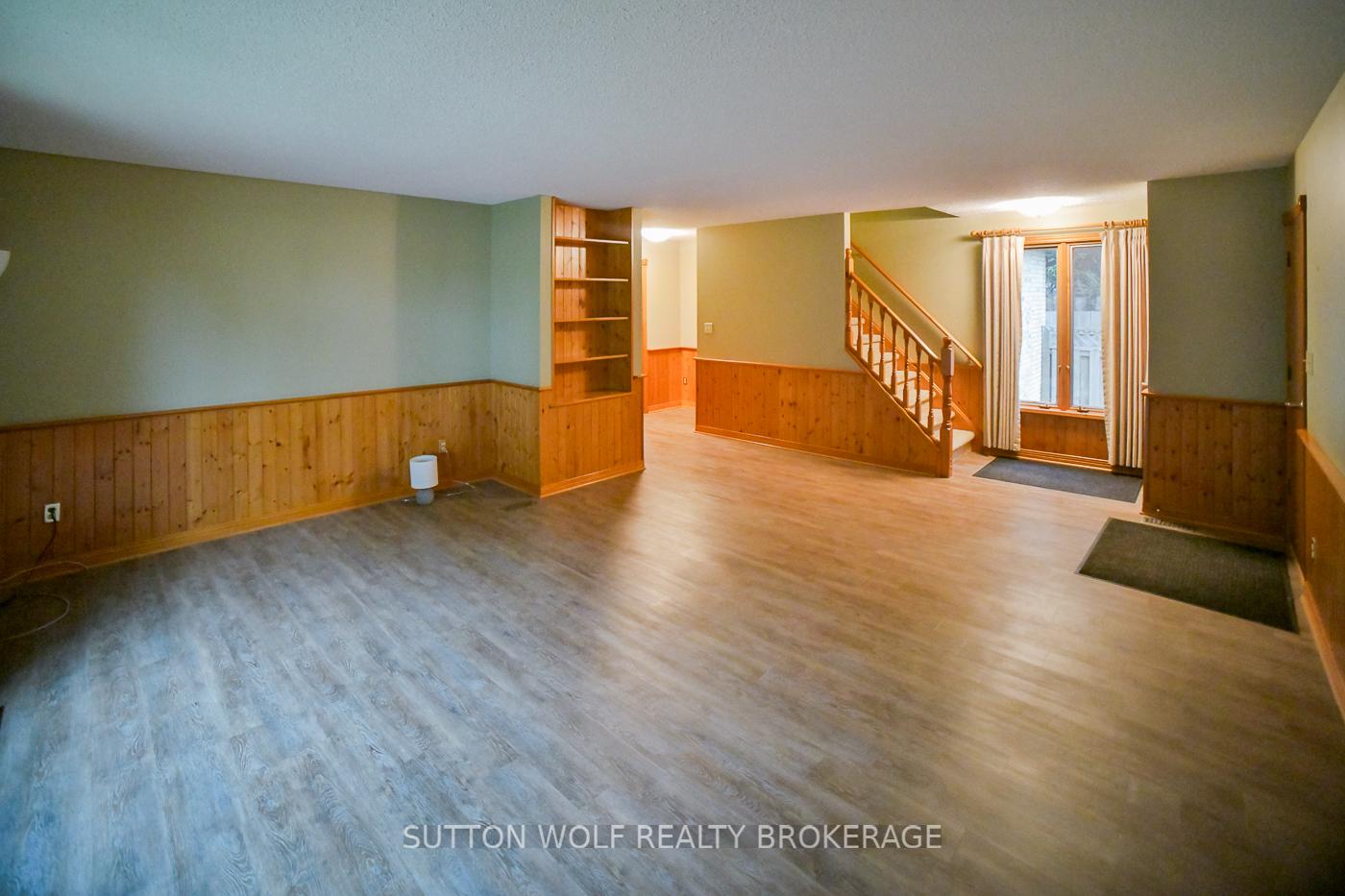 Photo 24 of 32 Arthur Street, Strathroy-Caradoc, NE — HOMEH