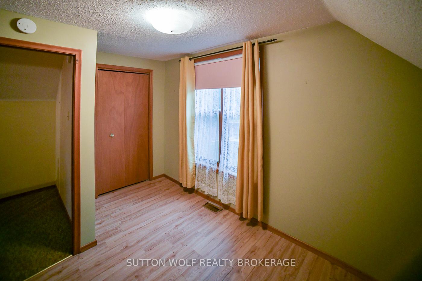 Photo 29 of 32 Arthur Street, Strathroy-Caradoc, NE — HOMEH