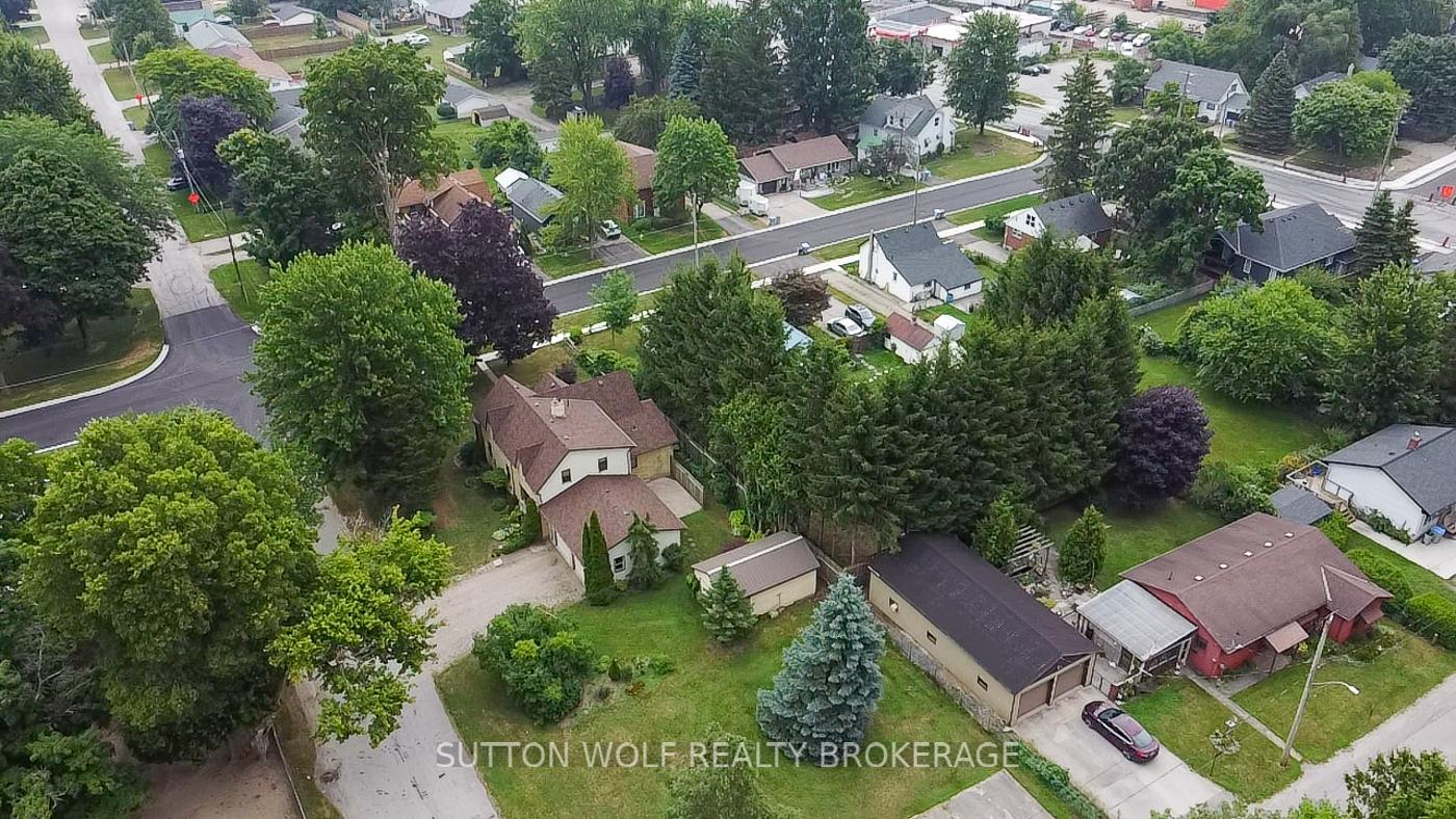 Photo 42 of 32 Arthur Street, Strathroy-Caradoc, NE — HOMEH
