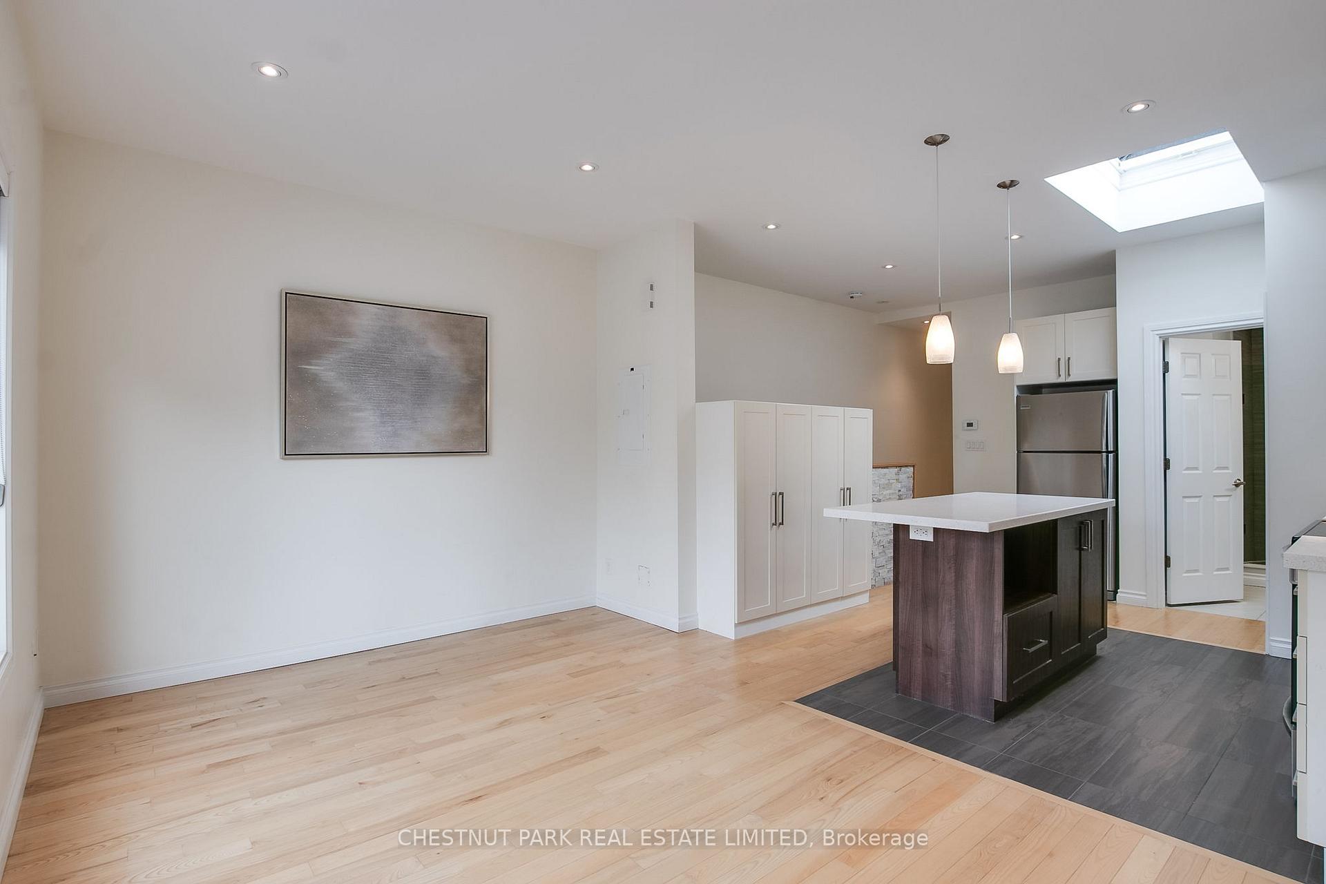 Photo 11 of 681 Mount Pleasant Road, Toronto, Mount Pleasant East — HOMEH