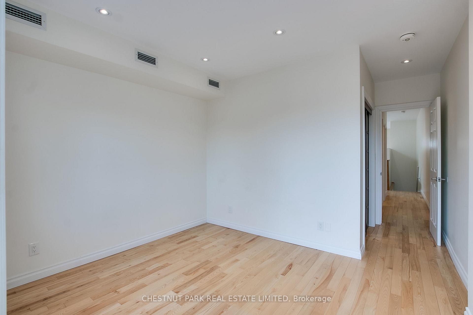 Photo 26 of 681 Mount Pleasant Road, Toronto, Mount Pleasant East — HOMEH