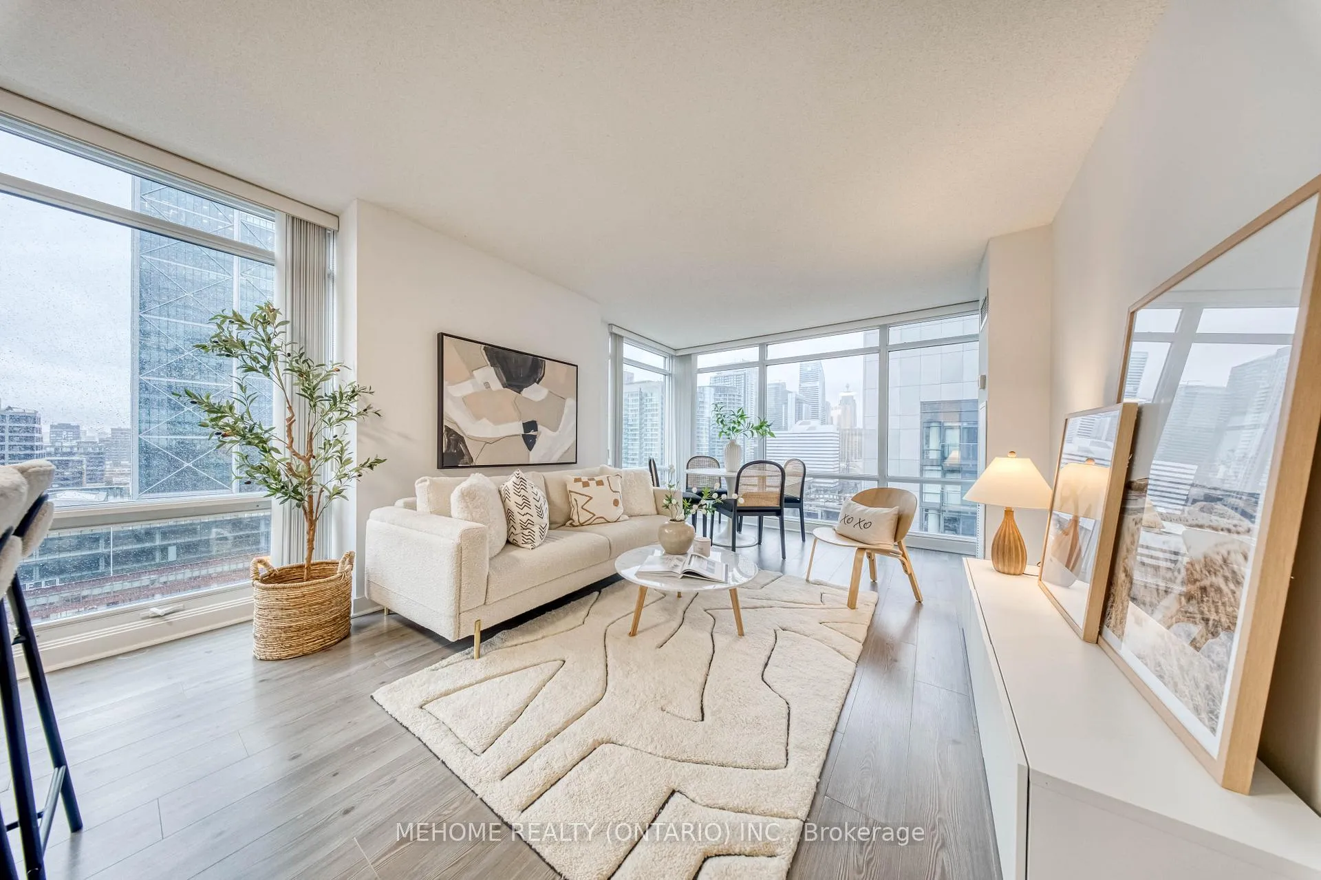 Front of Unit 1902, 25 Telegram Mews