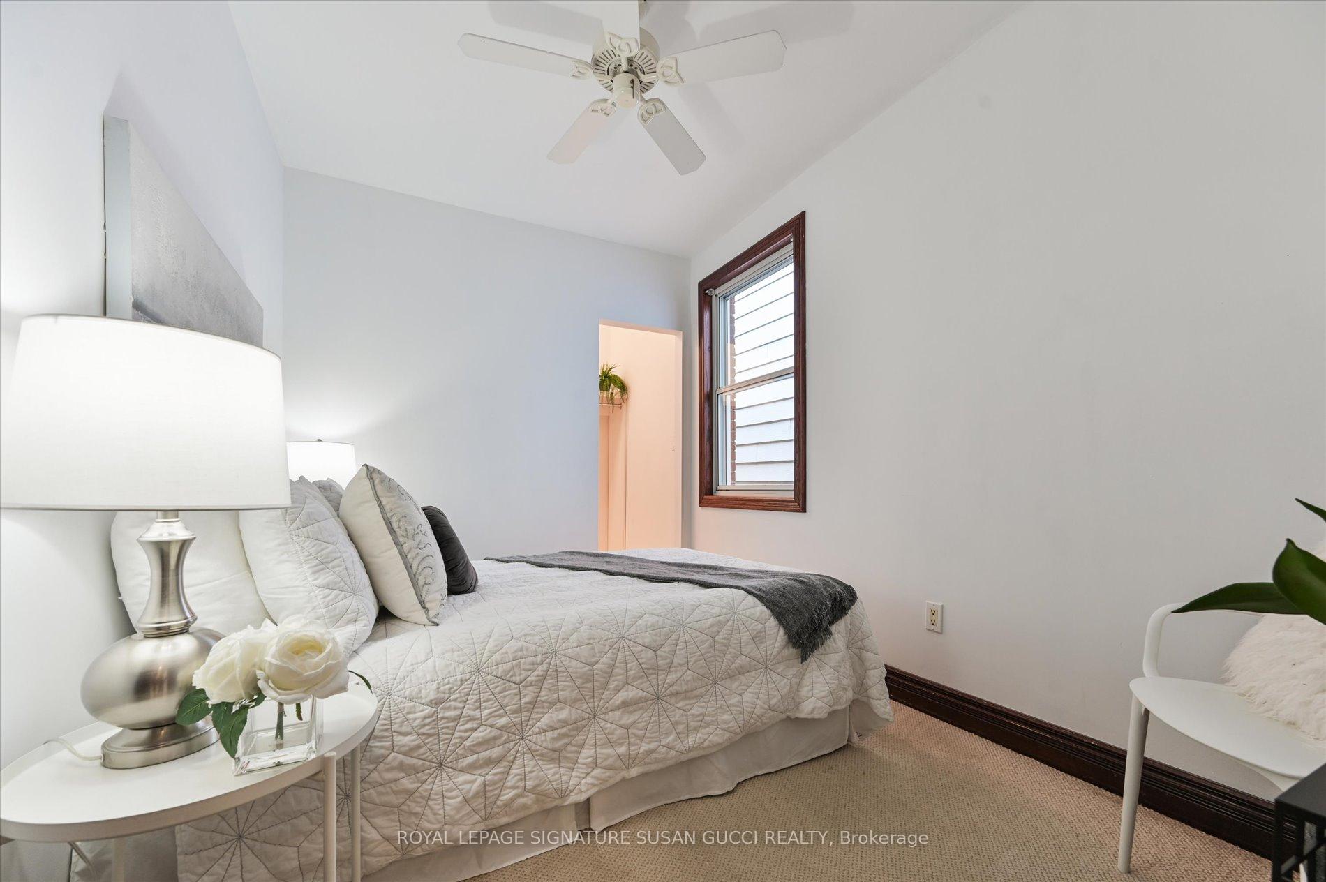 Photo 11 of 44 Crewe Avenue, Toronto, Woodbine-Lumsden — HOMEH