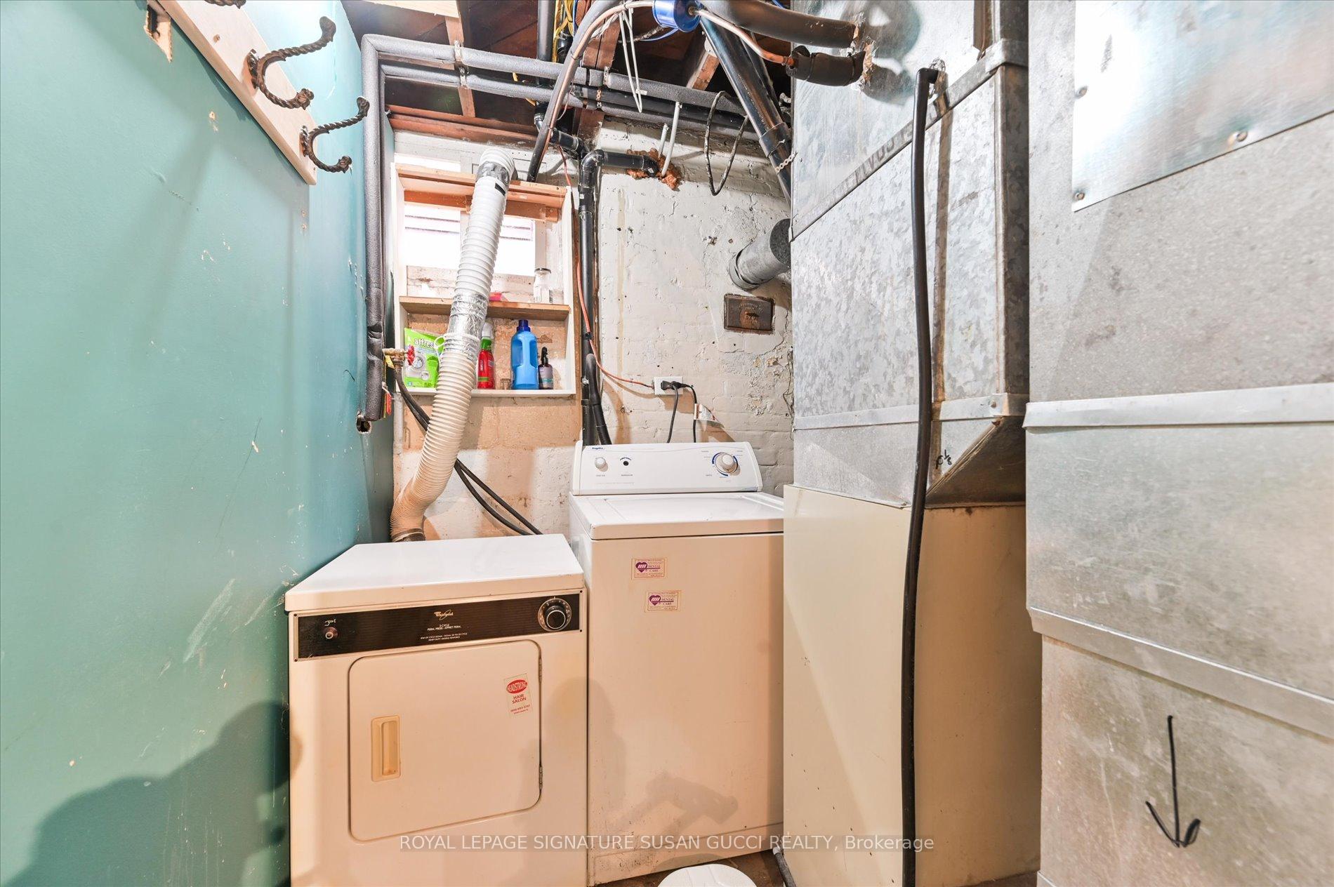 Photo 23 of 44 Crewe Avenue, Toronto, Woodbine-Lumsden — HOMEH