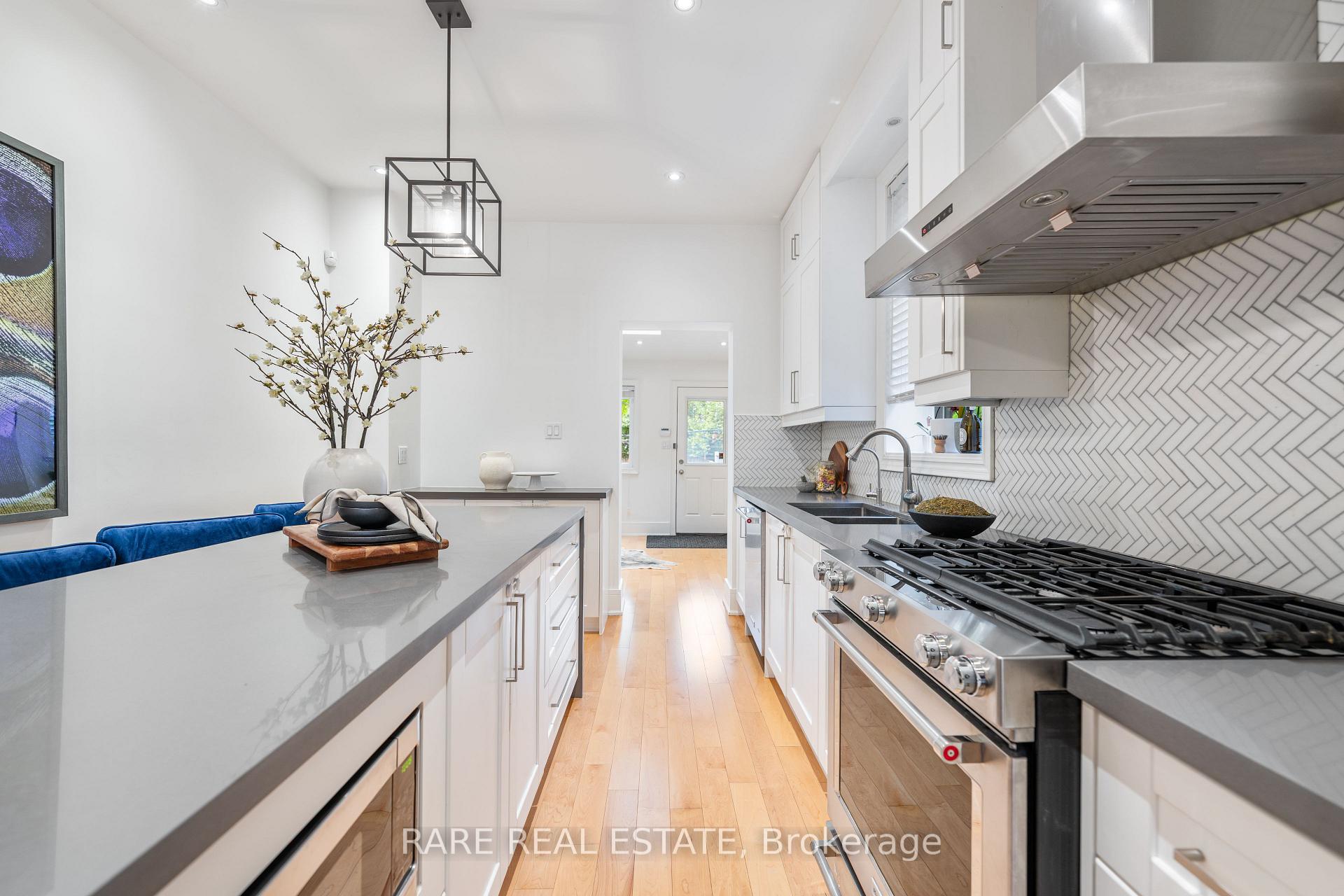 Photo 10 of 322 Logan Avenue, Toronto, South Riverdale — HOMEH