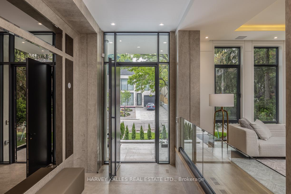 Photo 3 of 88 Lawrence Crescent, Toronto, Lawrence Park South — HOMEH