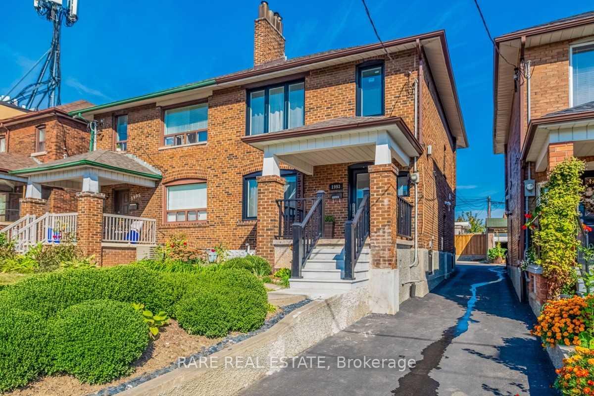 Front of 1993 Dufferin Street