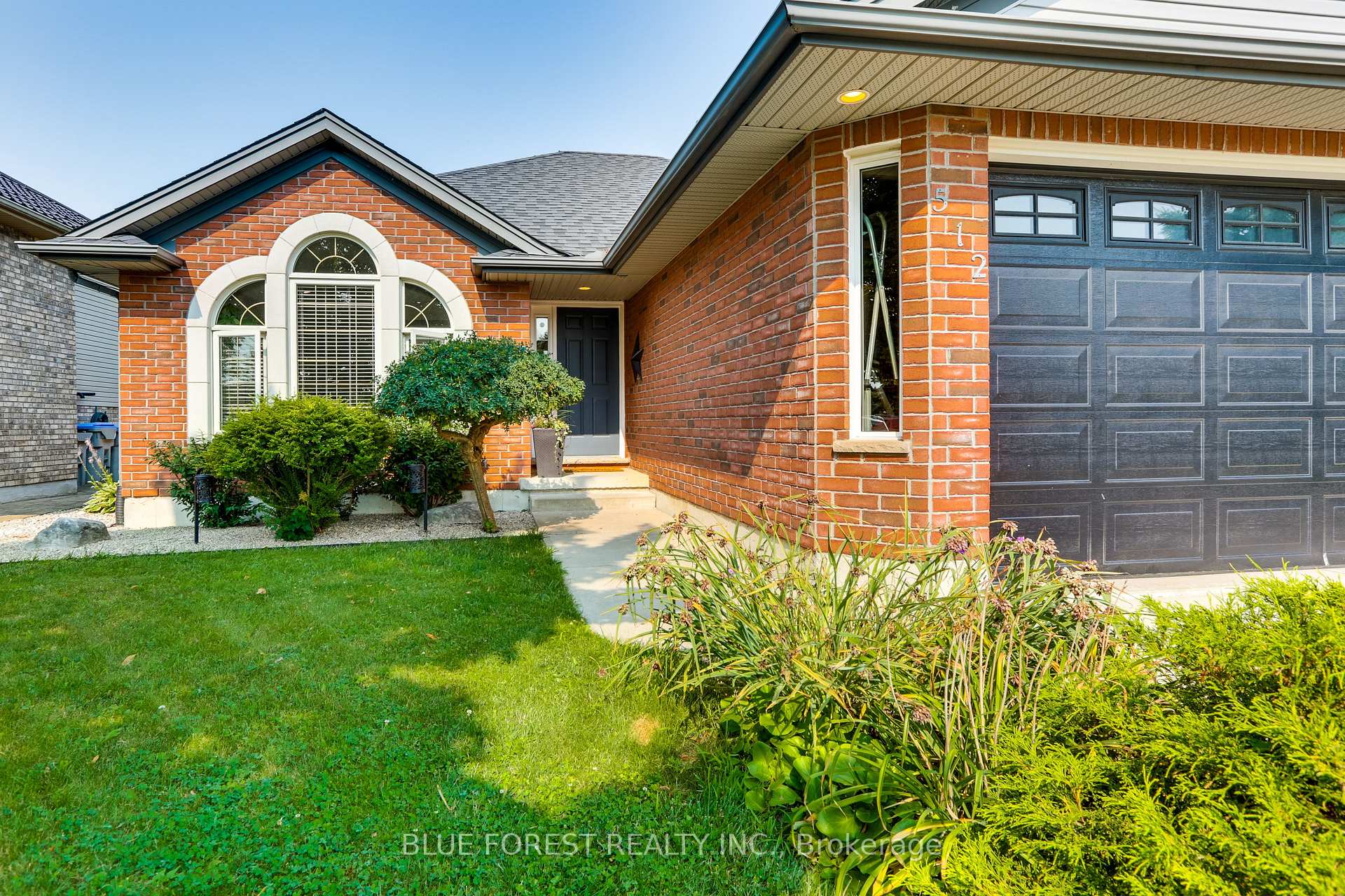 Photo 2 of 512 Darcy Drive, Strathroy-Caradoc, NE — HOMEH