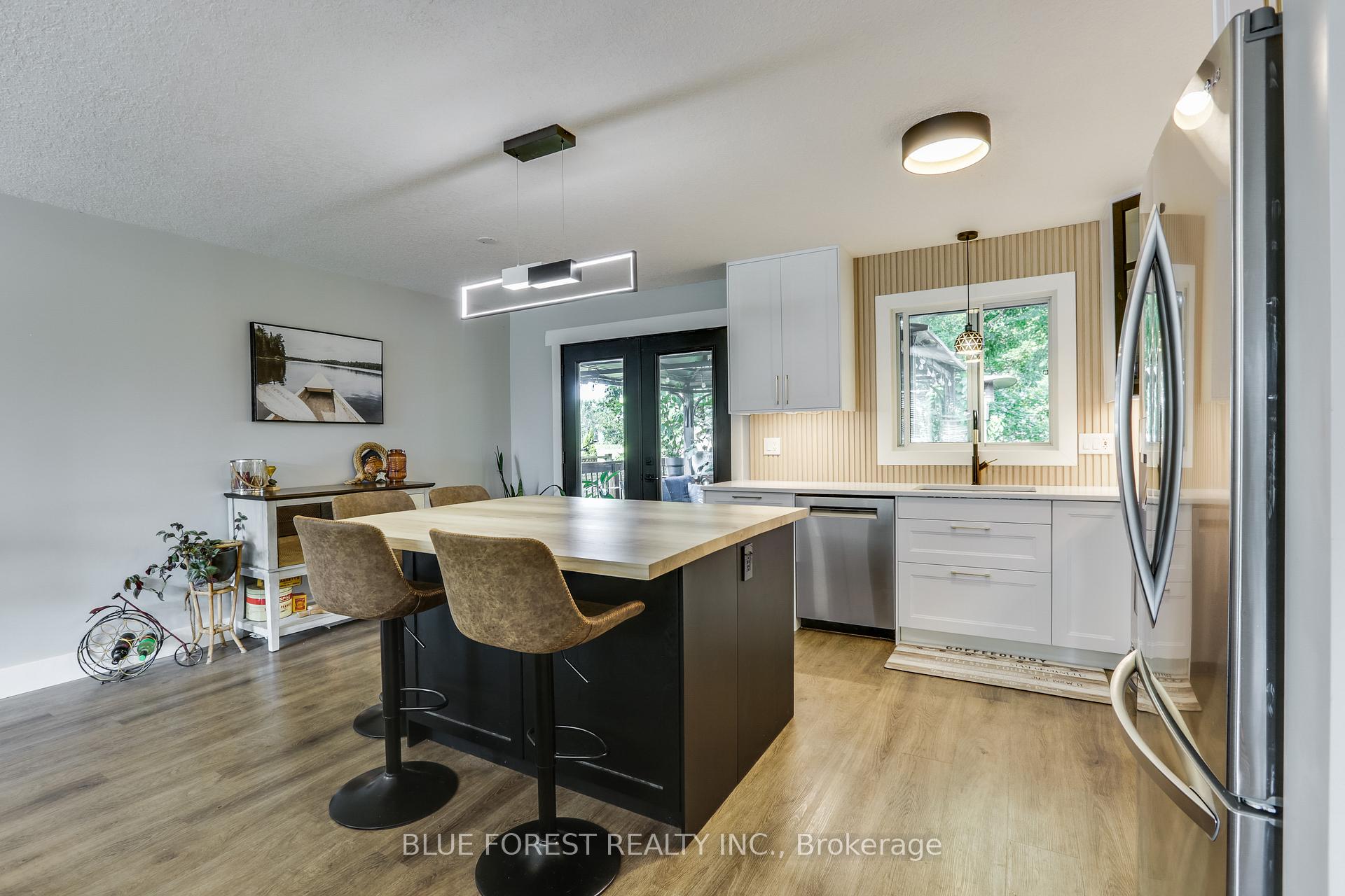Photo 9 of 512 Darcy Drive, Strathroy-Caradoc, NE — HOMEH