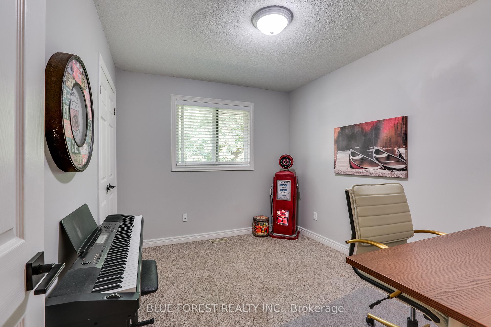 Photo 15 of 512 Darcy Drive, Strathroy-Caradoc, NE — HOMEH
