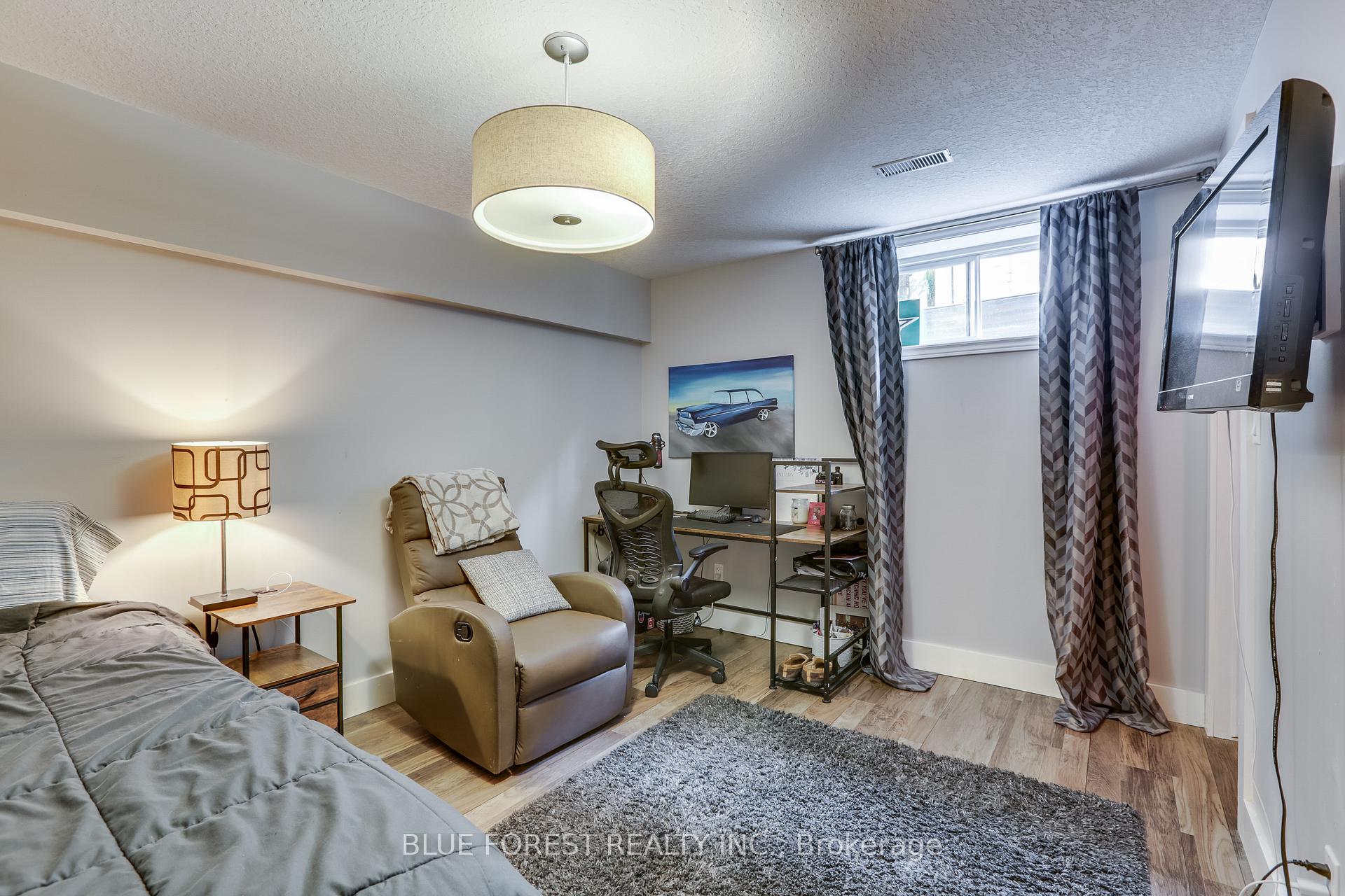 Photo 24 of 512 Darcy Drive, Strathroy-Caradoc, NE — HOMEH