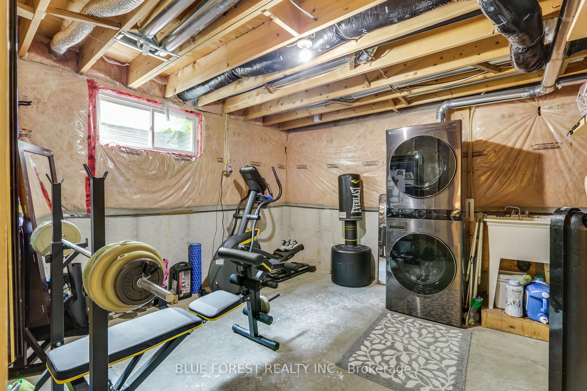 Photo 26 of 512 Darcy Drive, Strathroy-Caradoc, NE — HOMEH