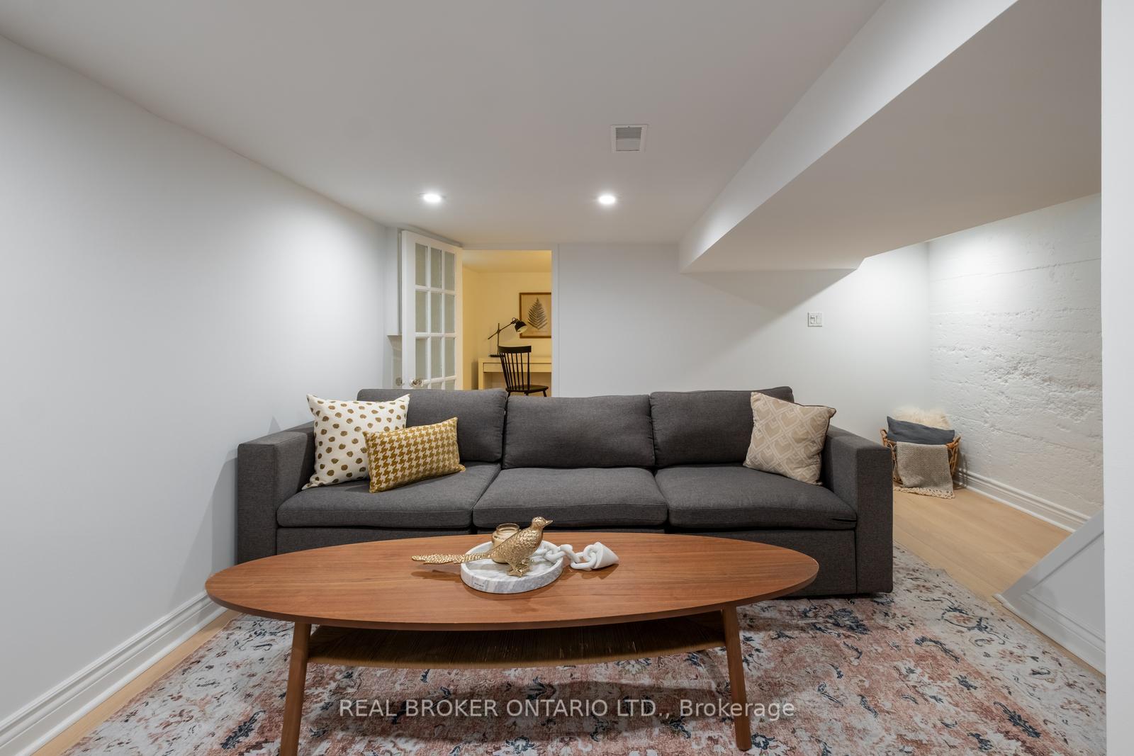 Photo 18 of 674 Milverton Boulevard, Toronto, Danforth — HOMEH