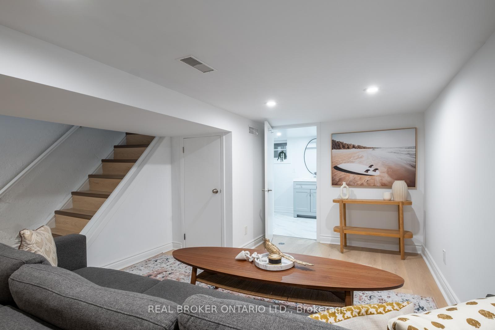 Photo 19 of 674 Milverton Boulevard, Toronto, Danforth — HOMEH