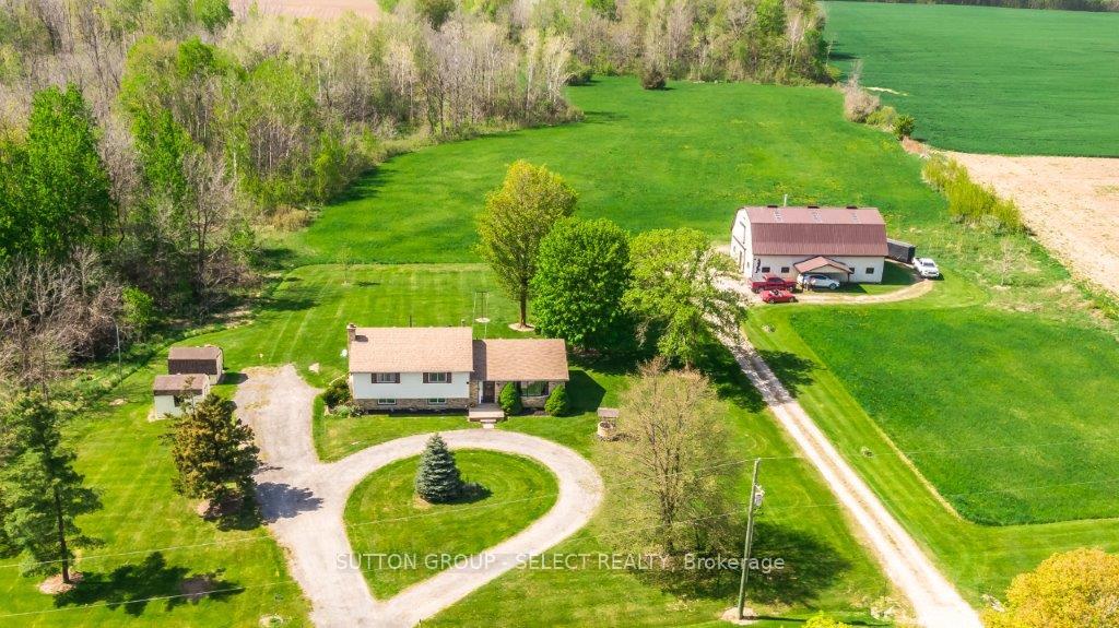 Photo 2 of 17750 Wyton Drive, Thames Centre, Rural Thames Centre — HOMEH