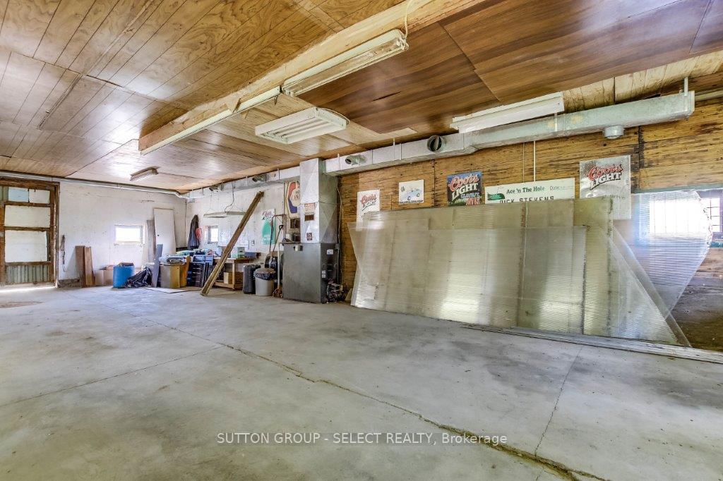 Photo 9 of 17750 Wyton Drive, Thames Centre, Rural Thames Centre — HOMEH