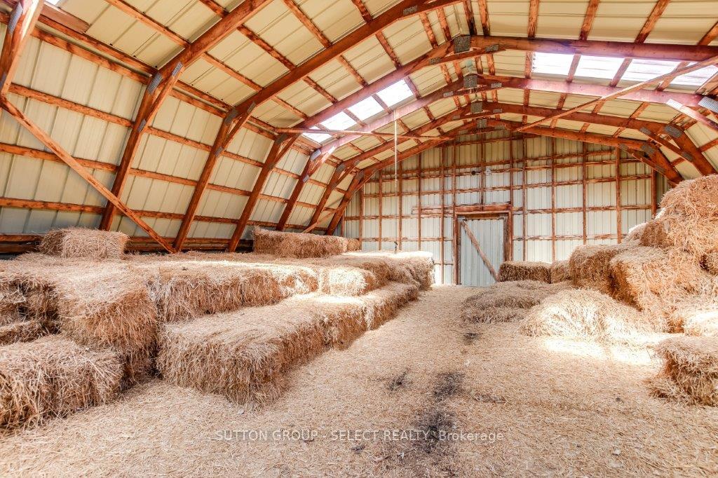 Photo 10 of 17750 Wyton Drive, Thames Centre, Rural Thames Centre — HOMEH
