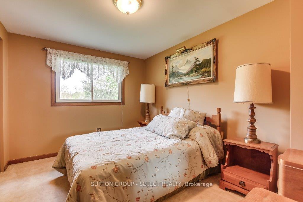 Photo 24 of 17750 Wyton Drive, Thames Centre, Rural Thames Centre — HOMEH