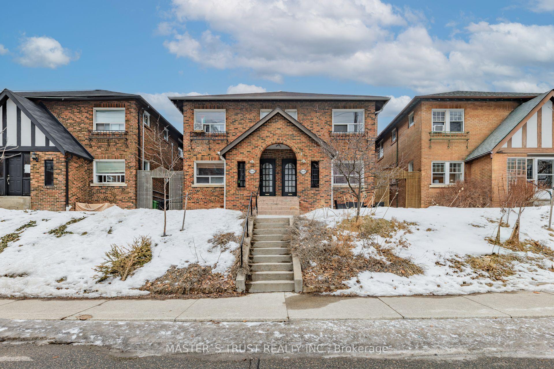 Photo 8 of Unit Upper, 168 Millwood Road, Toronto, Mount Pleasant West — HOMEH