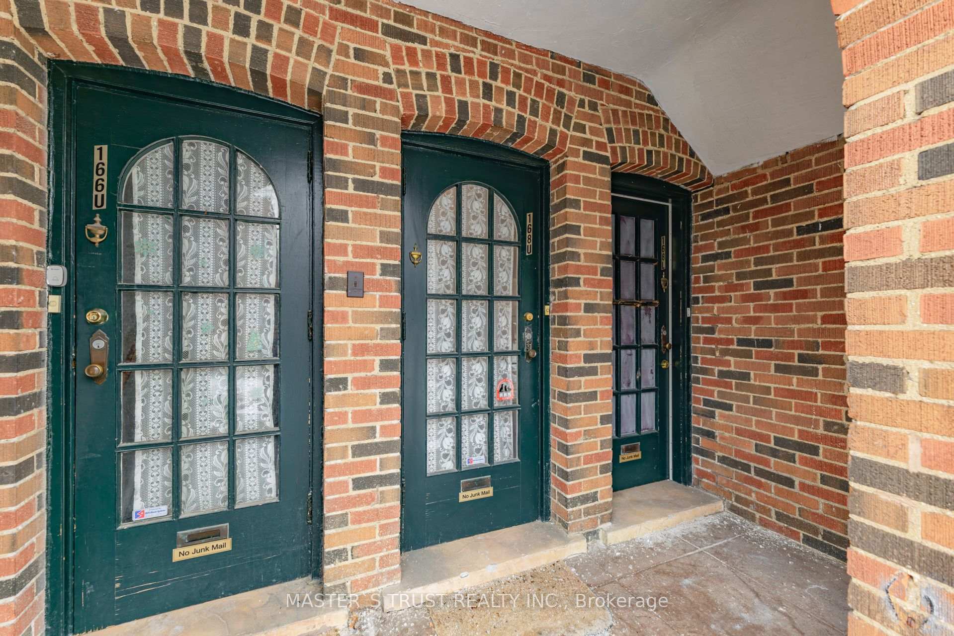 Photo 22 of Unit Upper, 168 Millwood Road, Toronto, Mount Pleasant West — HOMEH