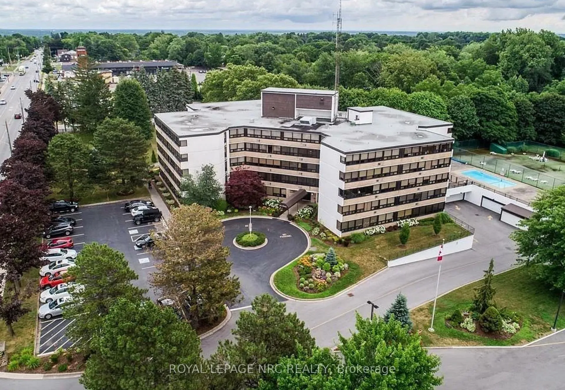 Photo 1 of Unit 102A, 190 Highway 20 W, Pelham, Fonthill — HOMEH