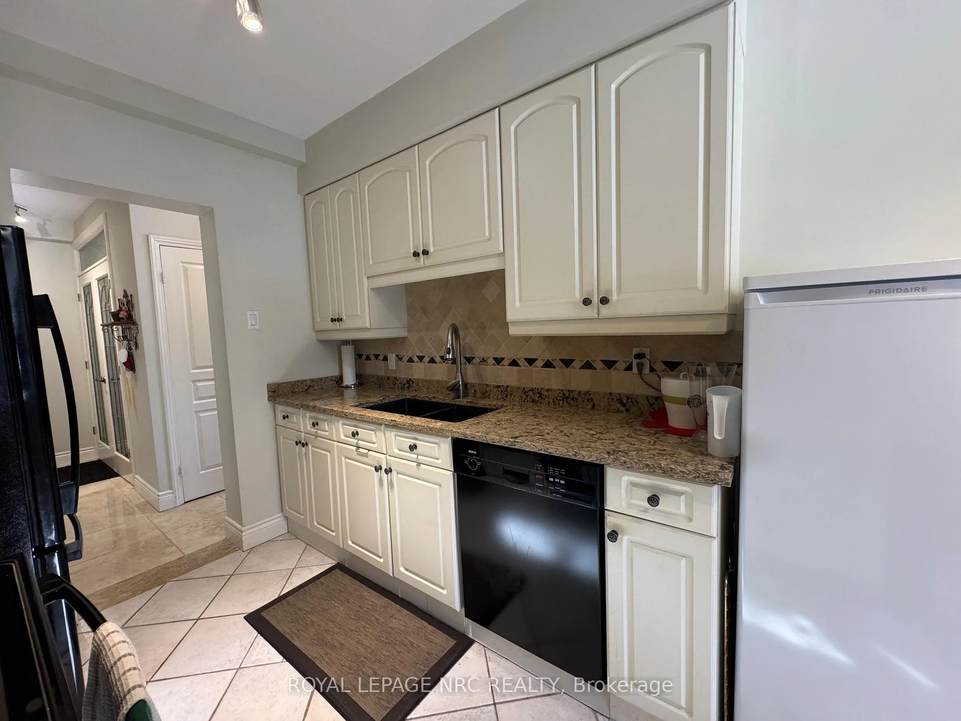 Photo 7 of Unit 102A, 190 Highway 20 W, Pelham, Fonthill — HOMEH