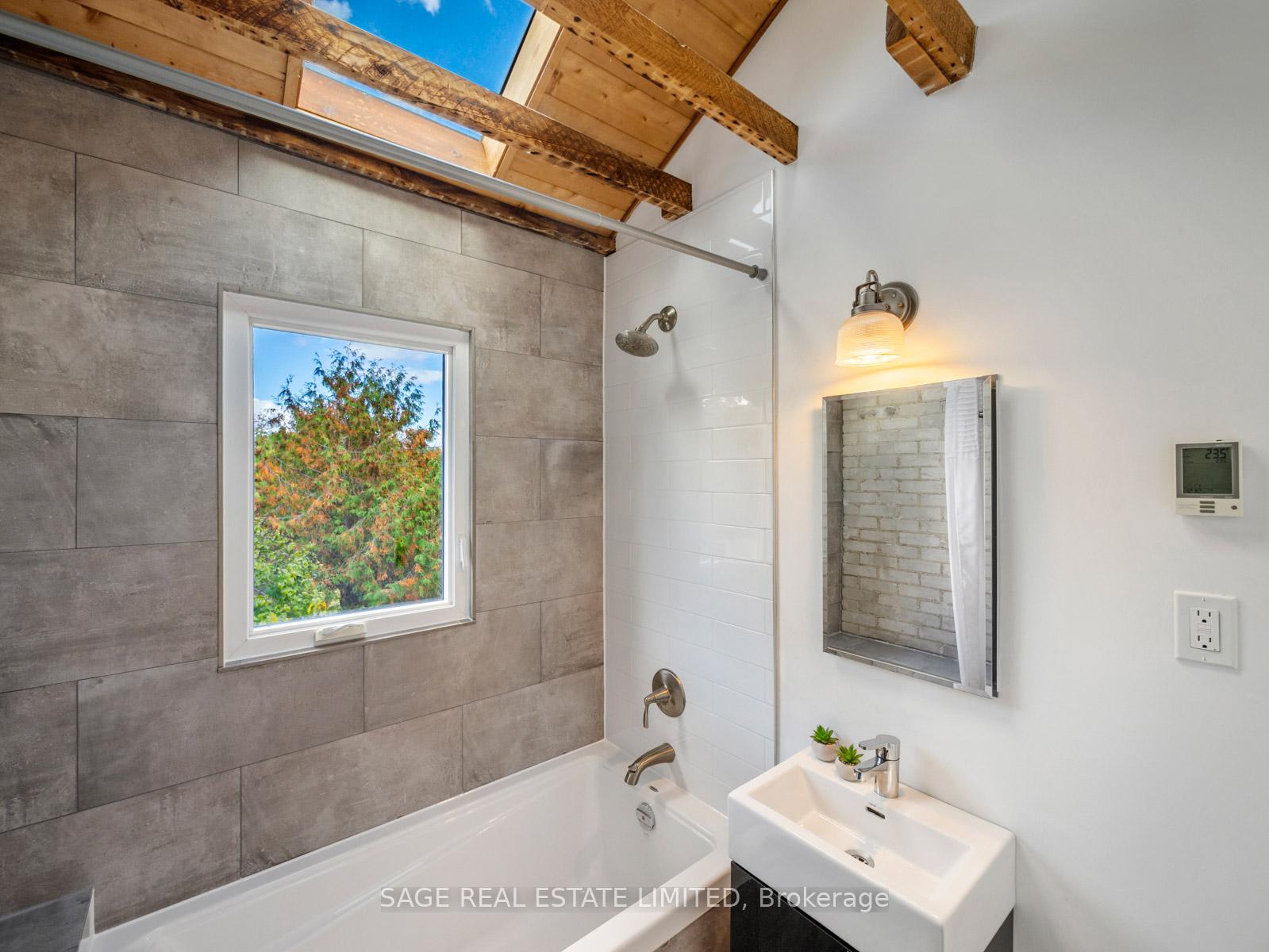 Photo 25 of 439 Leslie Street, Toronto, South Riverdale — HOMEH