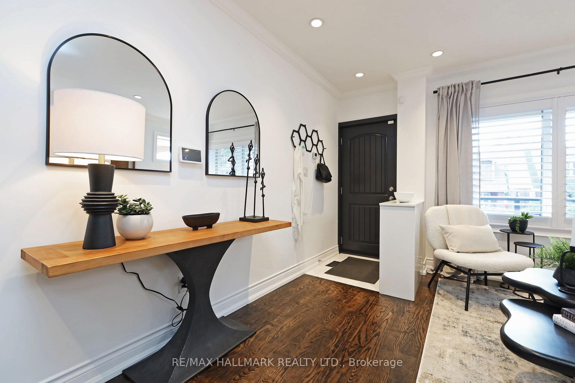 Photo 3 of 242 Springdale Boulevard, Toronto, Danforth Village-East York — HOMEH